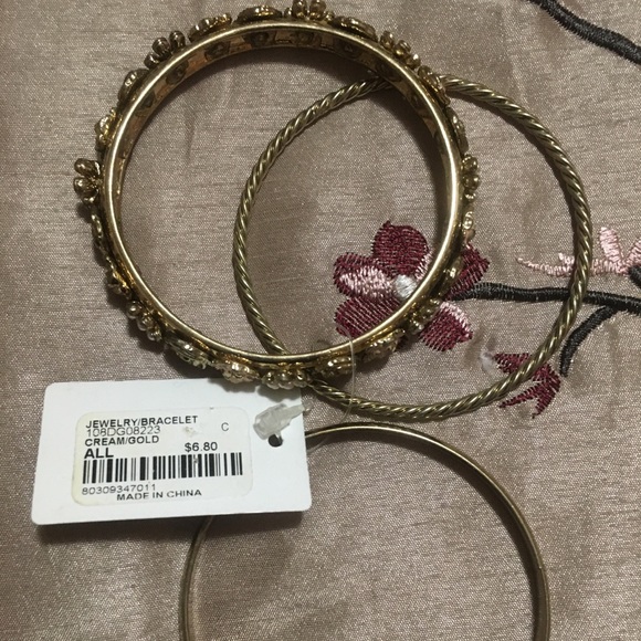 Forever 21 Tri-Pack Gold-color Bracelets - Picture 4 of 7